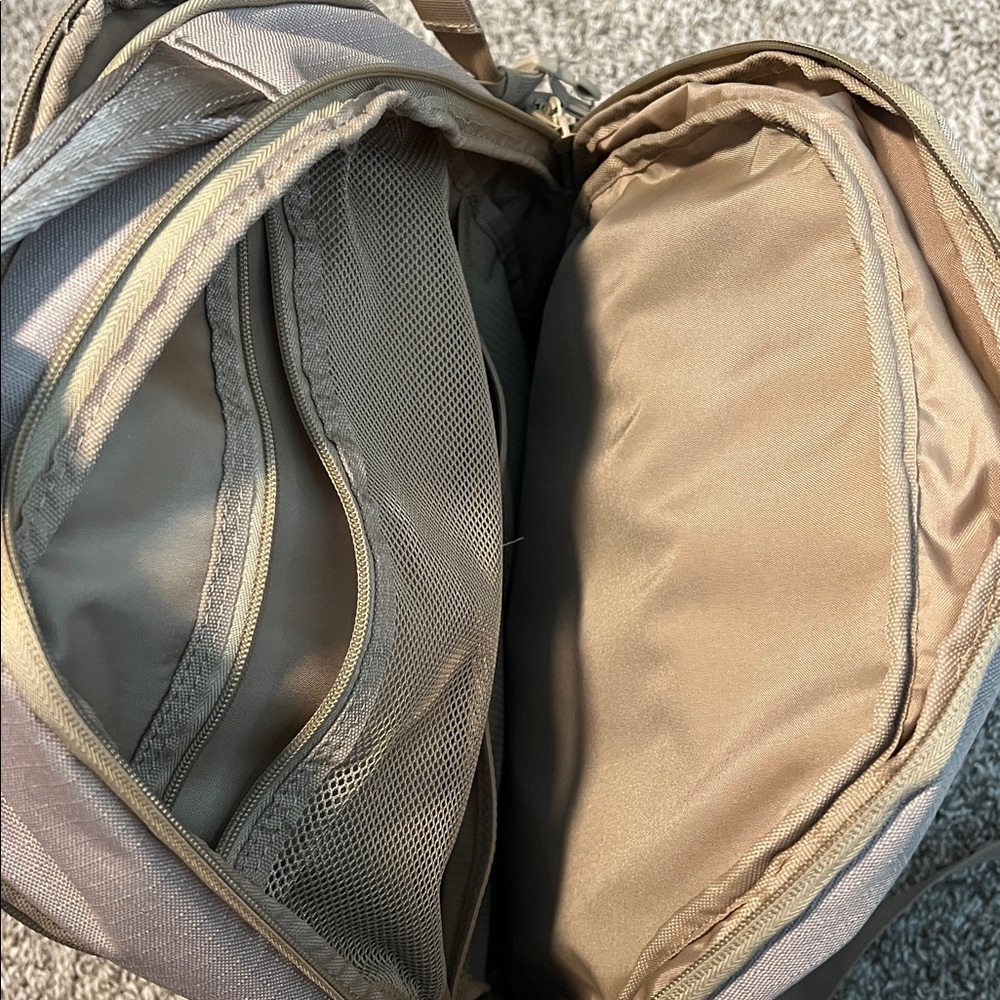 Jordan Beige Backpack with Black Logo - Picture 8 of 8